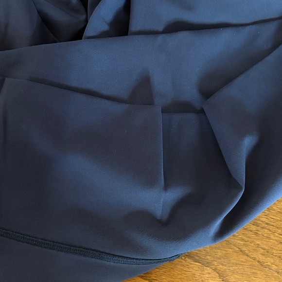 Lululemon Aligen Mid Rise Pants - Picture 8 of 10